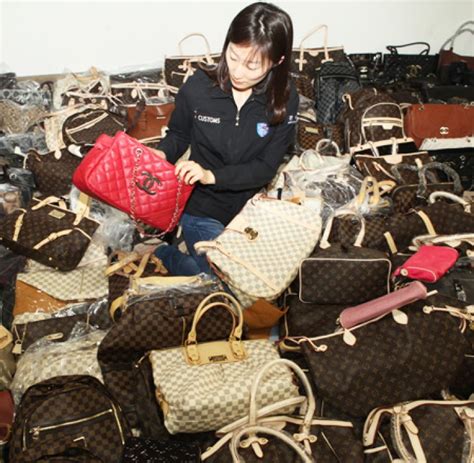 where to buy fake bags in seoul|korean counterfeit brands.